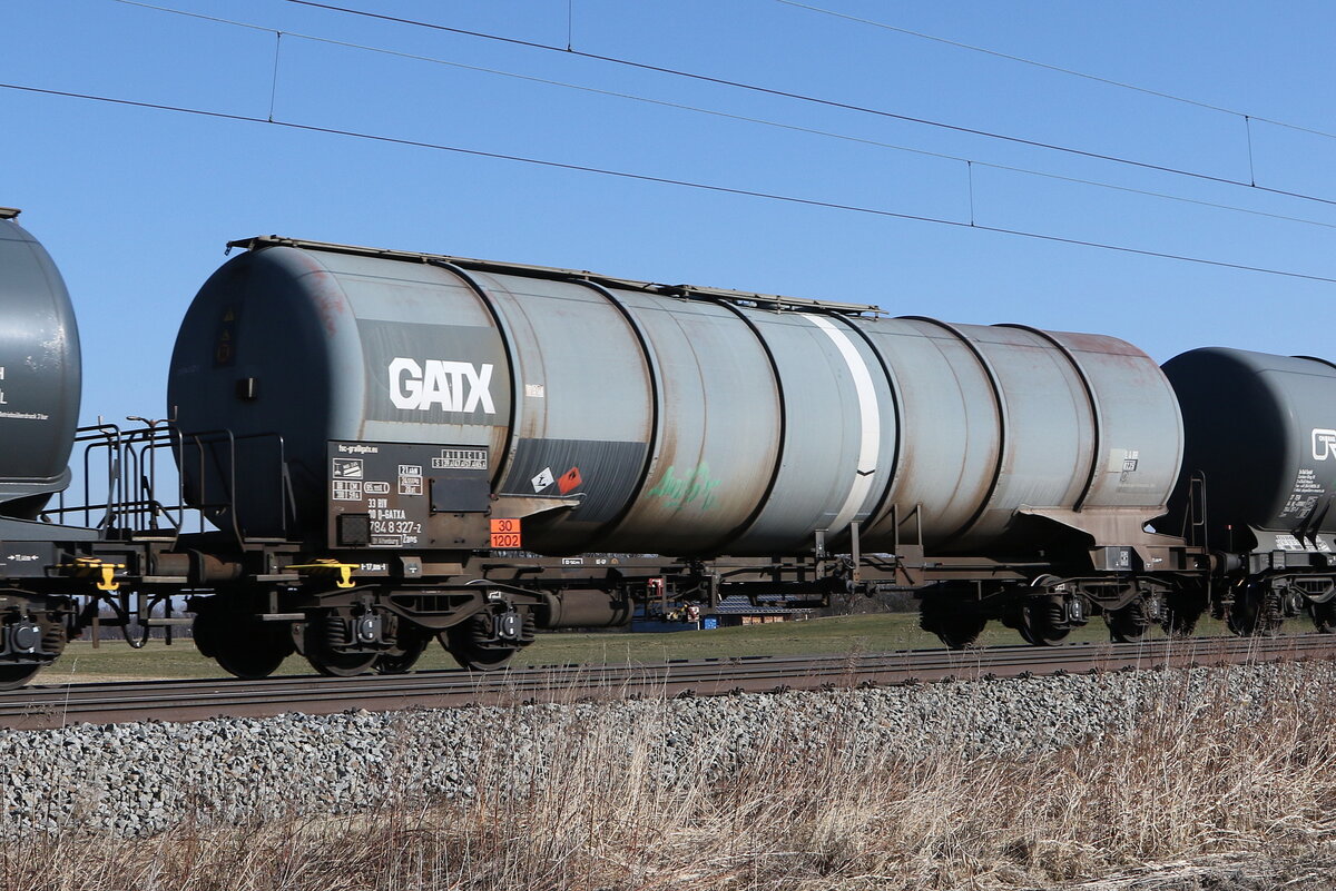 7848 327 (Zans) von  GATX  am 28. Februar 20222 bei �bersee.