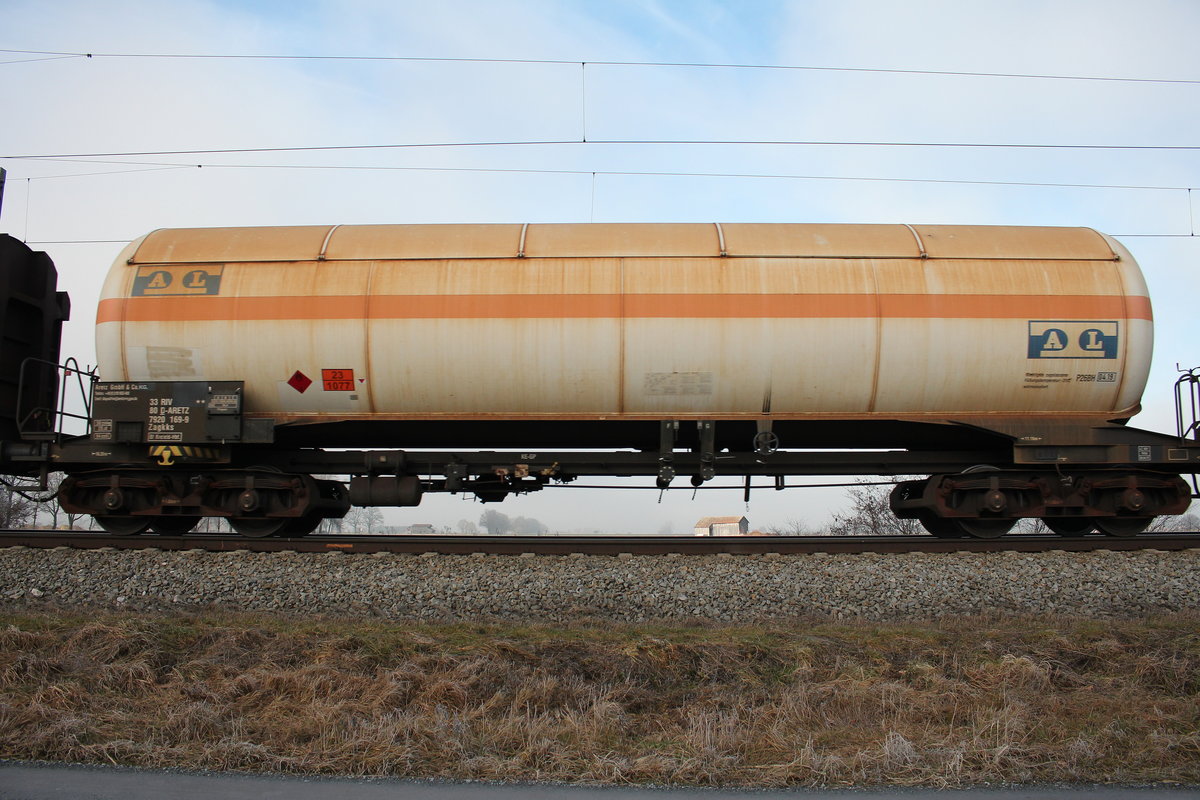 7920 169-9 (Zagkks) der  Aretz GmbH  am 17. Dezember 2016 bei �bersee.