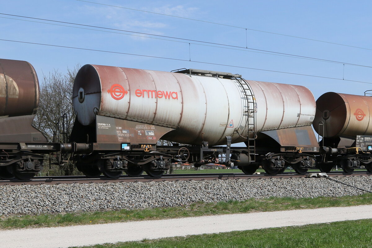 7929 332 (Zacns) von  ERMEWA  am 14. April 2022 bei �bersee am Chiemsee.