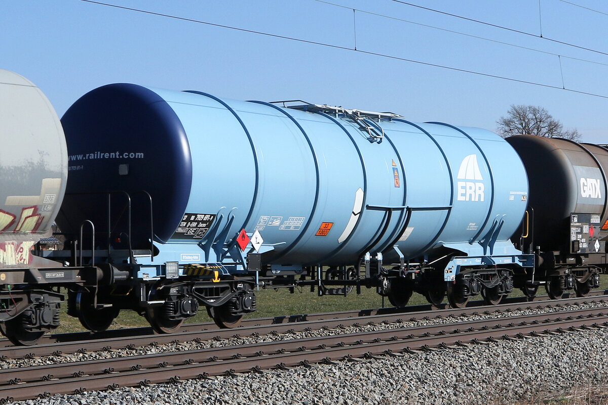 7929 691 (Zacns) von  ERR  am 28. Februar 2022 bei �bersee.