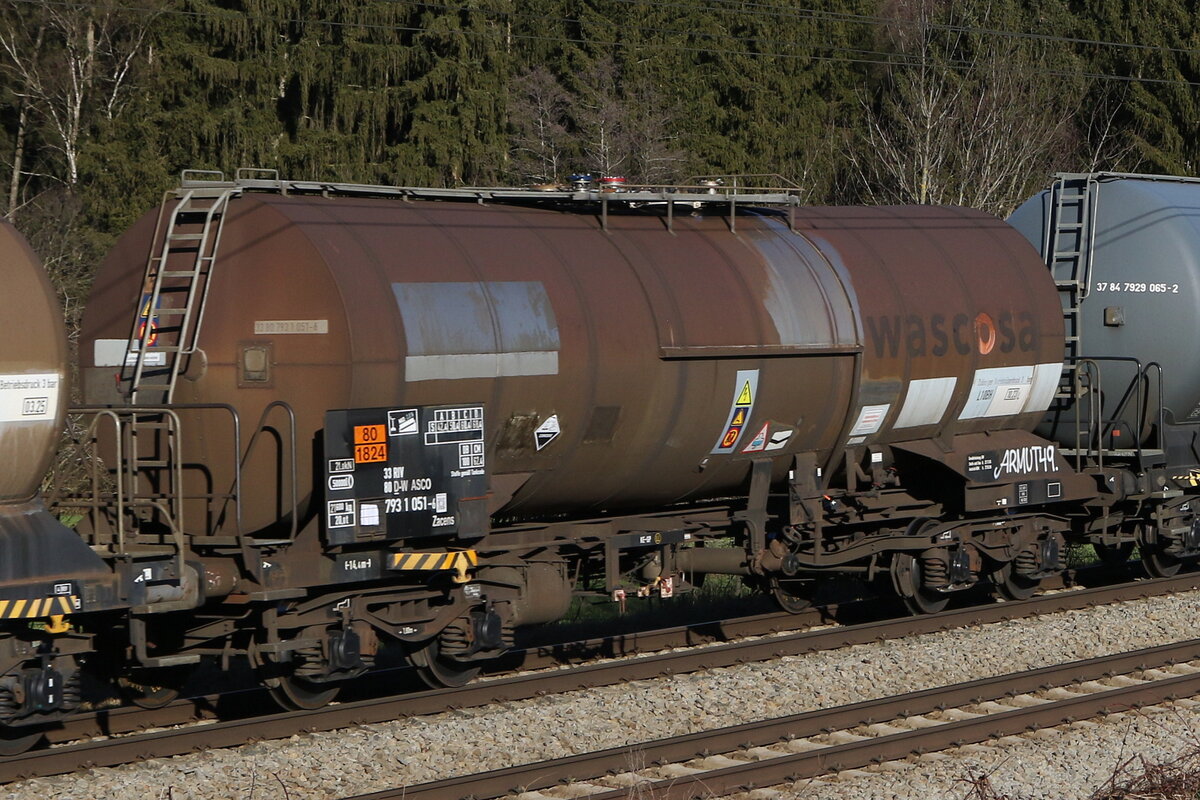 7931 051 (Zacens) von  WASCOSA  am 31. Dezember 2021 bei Grabenst�tt im Chiemgau.