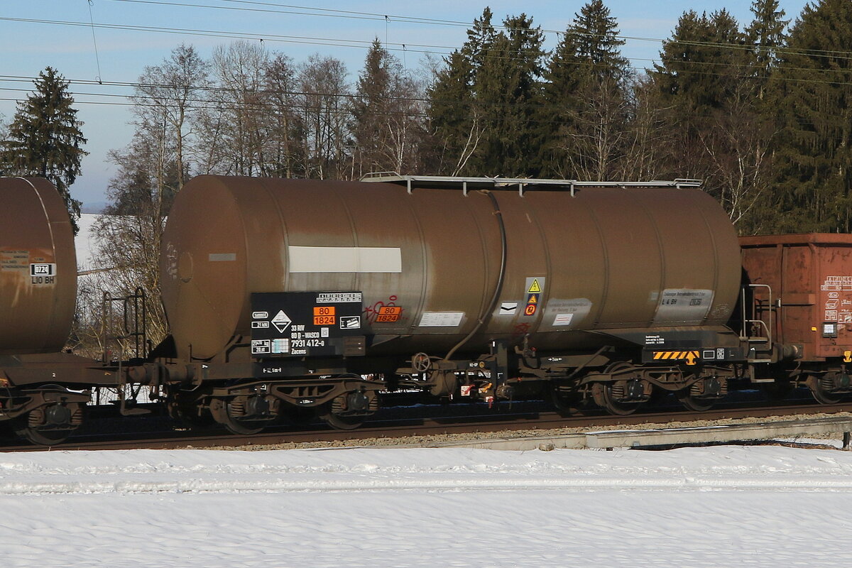 7931 412 (Zacens) von  WASCOSA  am 26. Januar 2022 bei Grabenst�tt.