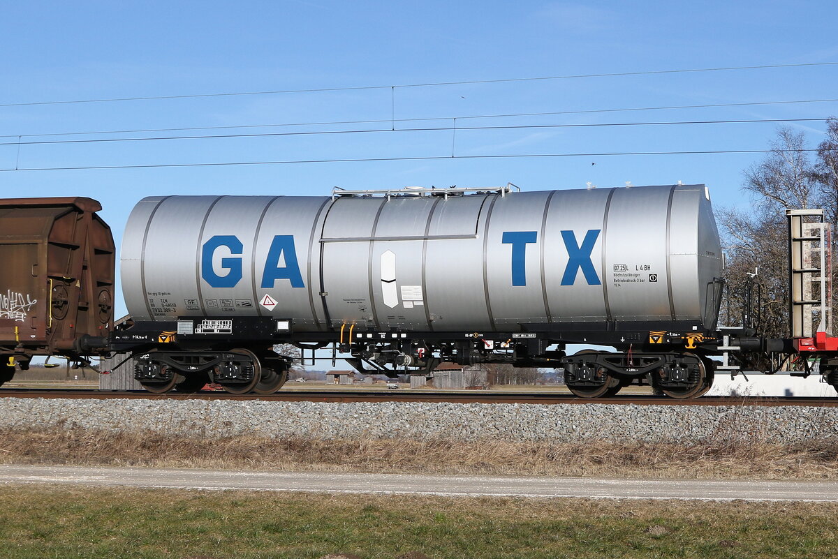 7932 309 (Zacens) von  GATX  am 10. Februar 2022 bei �bersee.