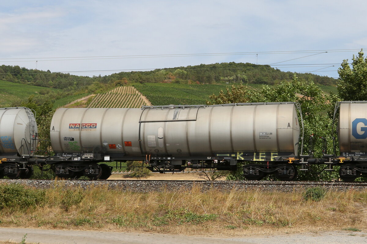 7933 354 (Zacens) von  VTG  am 5. August 2022 bei Th�ngersheim.