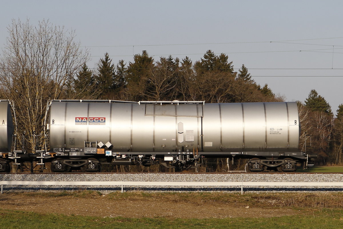 7933 369 (Zacens) von  NACCO  am 20. M�rz 2019 bei Bernau.