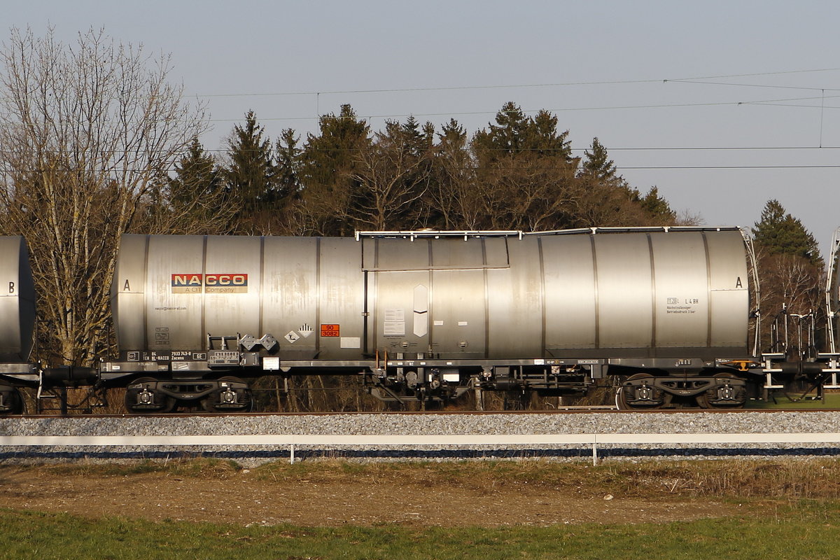7933 743 (Zacens) von  NACCO  am 20. M�rz 2019 bei Bernau im Chiemgau.