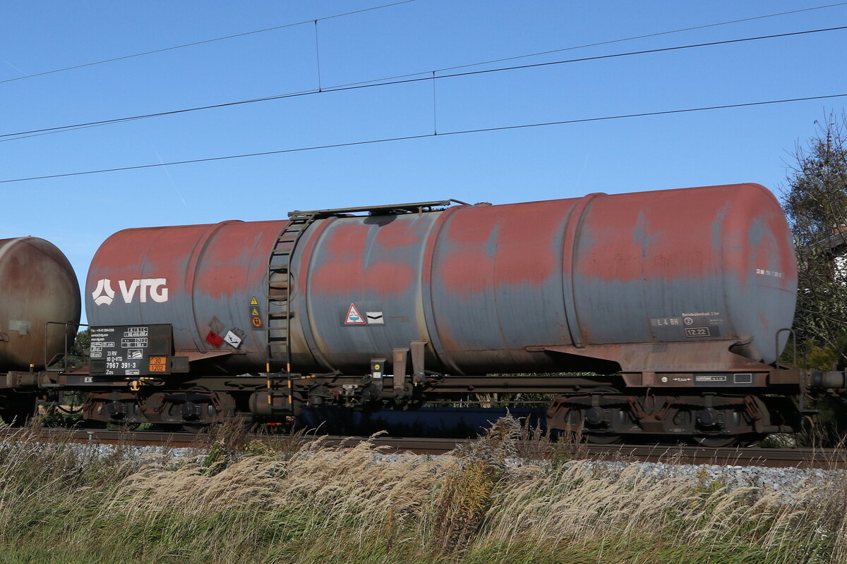 7967 391 (Zas) von  VTG  am 20. Oktober20211 bei �bersee am Chiemsee.