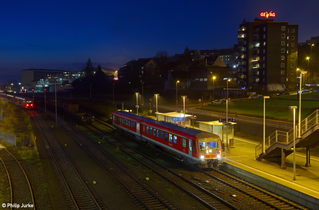 928 535-3 als RB 31711 von Remscheid nach Wuppertal am 14.12.2013 im Remscheider Hbf.
