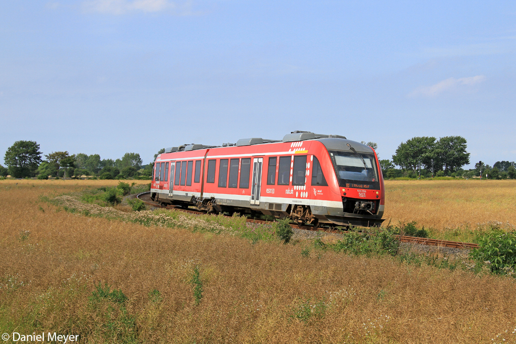 Der 648 955-2 bei Burg auf Fehmarn am 28.07.2013