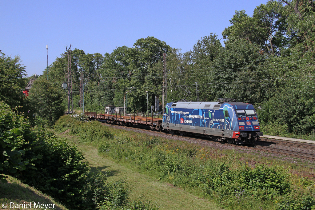 Die 101 042-0 mit einem Gemischten G�terzug nach Gremberg in Ratingen Lintorf am 03.07.2014