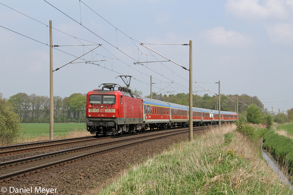 Die 112 155-7 bei Quarnstedt am 08,05,13 
