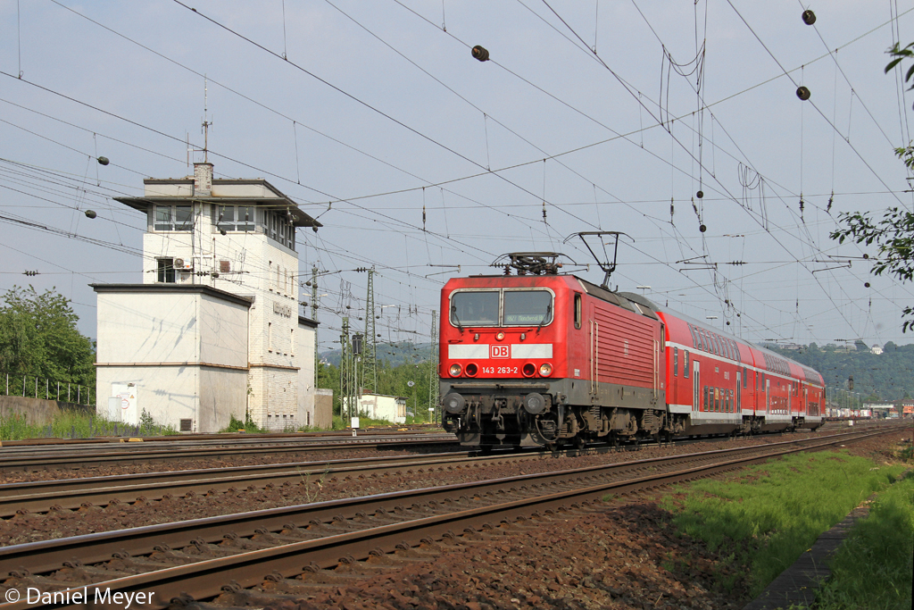 Die 143 263-2 in Koblenz L�tzel am 11.06.2013