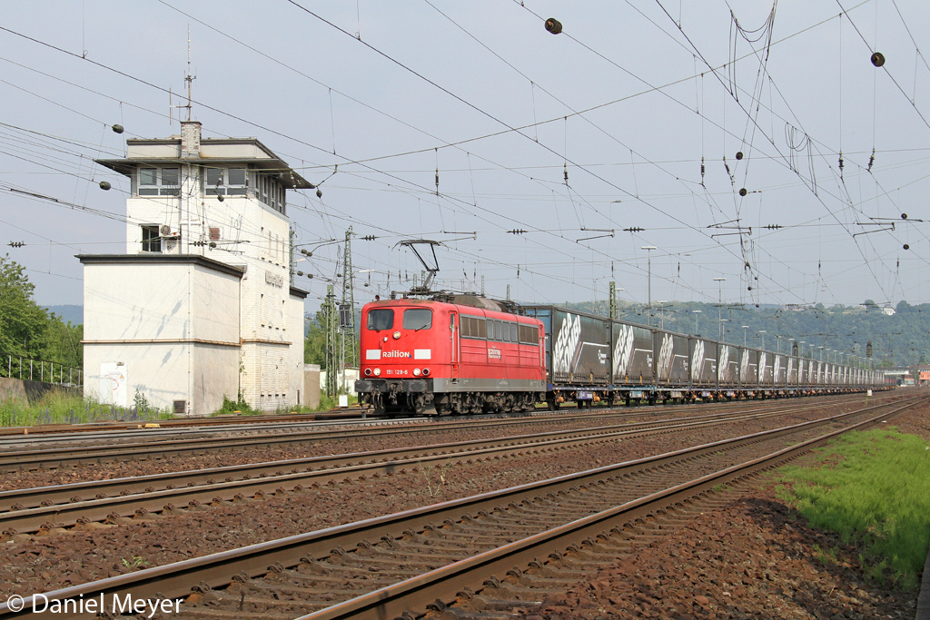 Die 151 128-6 in Koblenz L�tzel am 11.06.2013