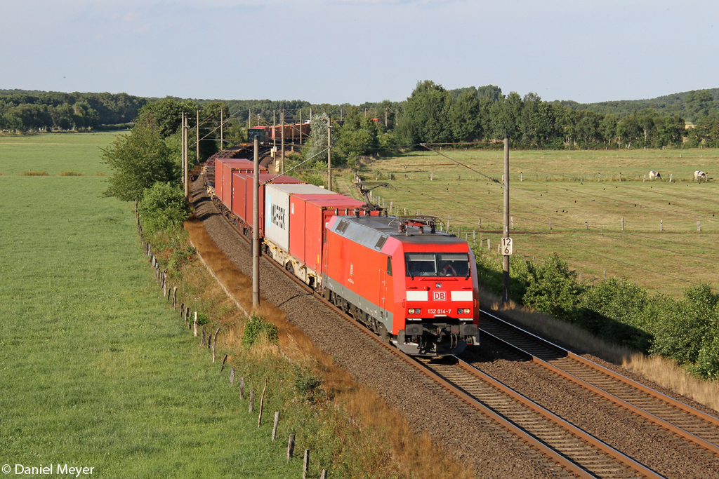 Die 152 014-7 in Ramelsloh am 01.08.2013 
