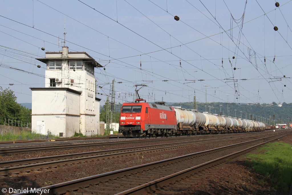Die 152 090-7 in Koblenz L�tzel am 11.06.2013