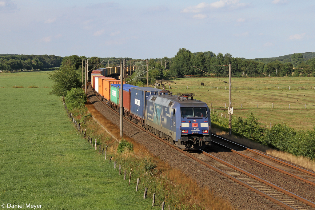 Die 152 136-8 in Ramelsloh am 01.08.2013 