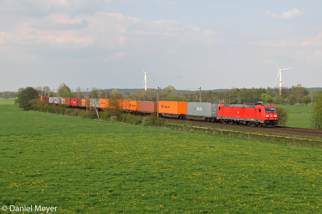 Die 185 232-6 in Ramelsloh am 06,05,13