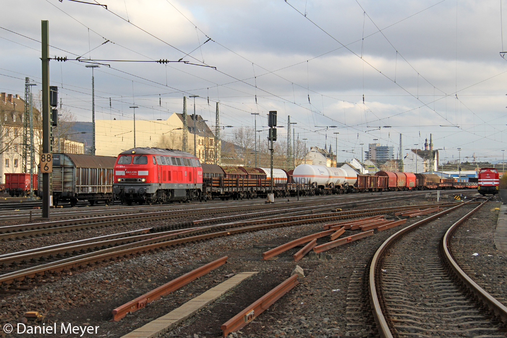 Die 225 109-8 in Koblenz L�tzel am 09,04,13