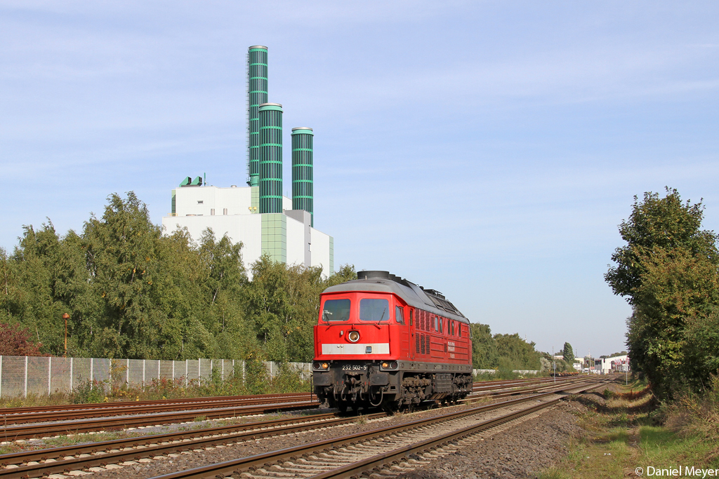 Die 232 502-5 in Duisburg Wanheim am 02.10.2013