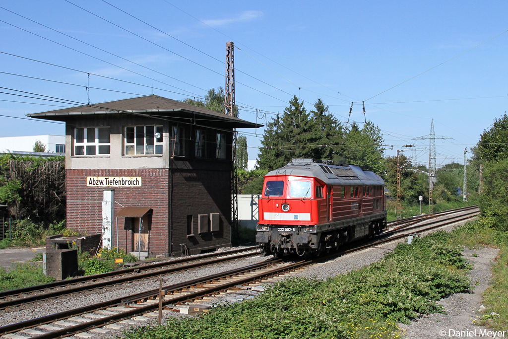 Die 232 502-5 Lz nach W�lfrath Rodenhaus in Ratingen Tiefenbroich am 28.09.2013