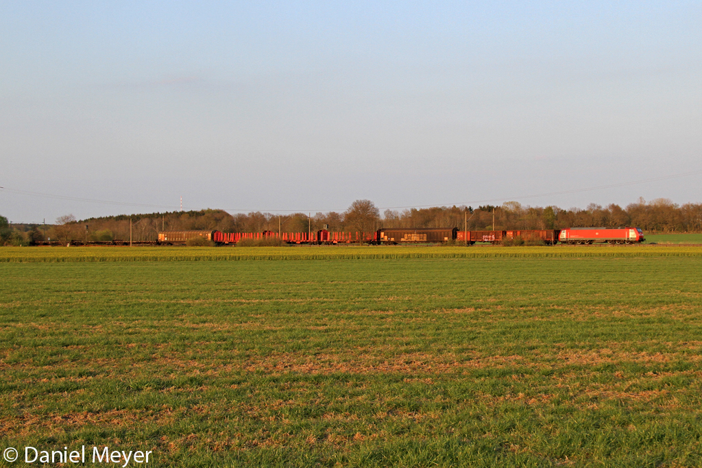Die EG 3105 bei Quarnstedt am 05,05,13 