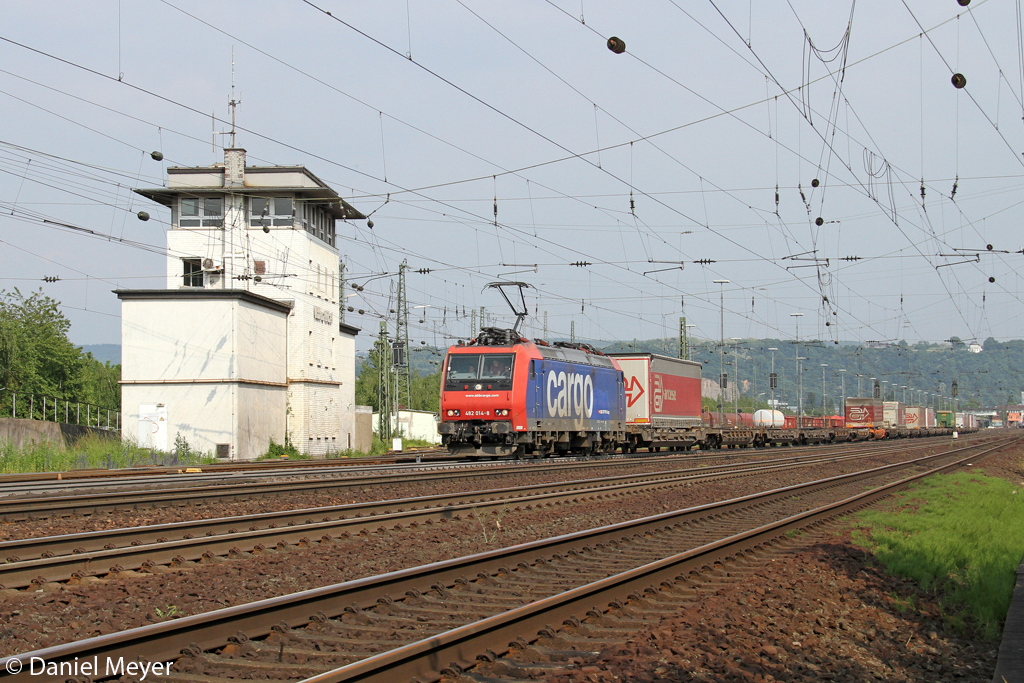 Die SBB 482 014-8 in Koblenz L�tzel am 11.06.2013