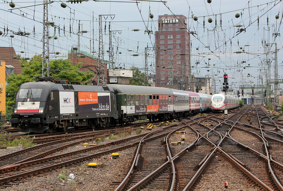 ES 64 U2-036 / 182 536 am HKX1805 bei der Einfahrt in K�ln Hbf am 26.08.2013