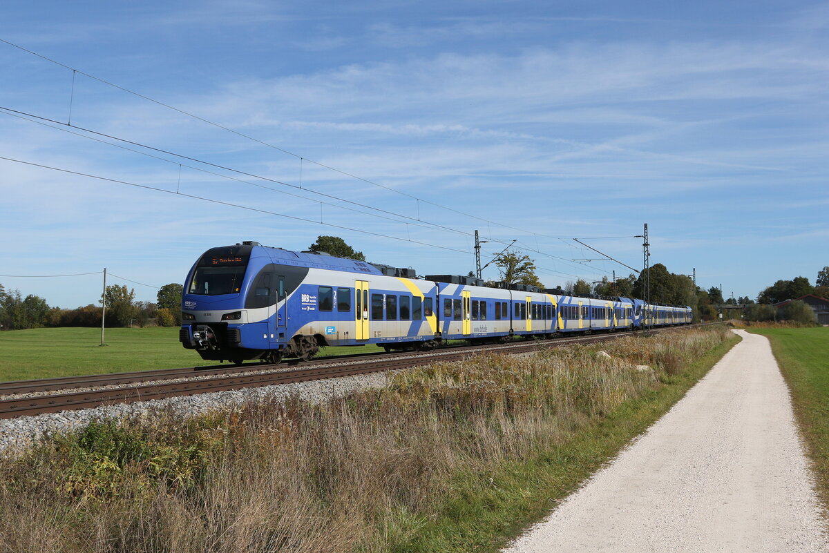 ET 309 aus Salzburg kommend am 20. Oktober 2021 bei �bersee.