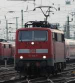 Die 111 108-7 rangiere ebenfas im Frankfurter Hbf.