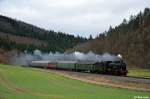 P8 2455  Posen  und V100 2335 als DPE 32805 (Sch�mberg - T�bingen) am 05.01.2013 bei Oberschmeien.