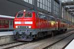 Die 218 433-1 und 218 418 in M�nchen Hbf am 30,07,11