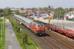 Die 218 344-0 und 218 341-6 mit IC 2315 nach Frankfurt bei Nieb�ll am 12,05,12
