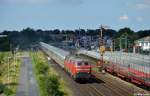 218 363-0 + 218 379-6 mit dem IC 2315 nach Frankfurt(Main)Hbf am 11.08.2012 in Nieb�ll.