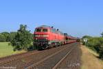 Die 218 341-6 und 218 345-7 mit dem SyltShuttle nach Westerland bei Klanxb�ll am 20.07.2013
