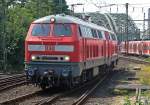 218 825-8 auf dem rtg K�ln Deutzerfeld, aufgenommen in K�ln/Messe Deutz am 27.06.2010