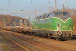 V200 053 der Brohltalbahn/Reuschling mit Aluzug rtg Koblenz in K�ln West am 16.02.2011 