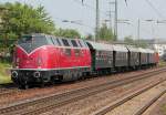 V200 033 mit Sonderzug nach Cochem in Koblenz L�tzel , Gru� an den Tf !!