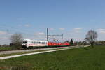 101 078 schob am 22. April 2026 einen Messzug bei �bersee am Chiemsee in Richtung Rosenheim.