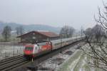 101 019-7  CEWE  schiebend in Richtung M�nchen an einem EC am 29.