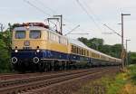 E10 1239 mit Rheingoldzug in Br�hl am 27.05.2012