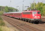 110 441-3 mit dem AZ13409 Venlo-Basel-Livorno in K�ln West am 03.05.2013