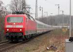120 103-7 mit IC in K�ln West am 20.02.2011