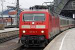 Die 120 104-5 bei der Ausfahrt aus den K�lner Hbf am 21,01,10