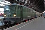 E42 151 mit Partyzug aus Lauenbr�ck in K�ln Hbf am 18.09.2011