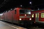 143 133-7 ist vor kurzem aus Richtung Koblenz in Wiesbaden Hbf angekommen, Am 11.12 dem Tag des Endes f�r 143 und die Silberlingen