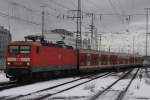 143 126 mit einer S-Bahn in N�nberg HBF am 12.12.2010