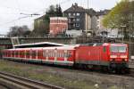 143 601-3 beim Halt in Wuppertal Steinbeck am 11.04.10