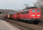 151 077-5 mit Eaos Wagen in K�ln West am 12.03.2011