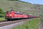 Die 151 099-9 und 151 xxx-x in Winningen (Mosel) am 05,06,10