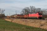 152 024-6 mit einem gemischten G�terzug am 6.